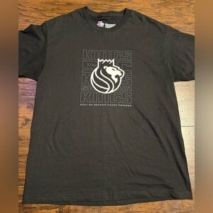 NBA Sacramento Kings Season Ticket Holder Graphic T-Shirt Men Size Large